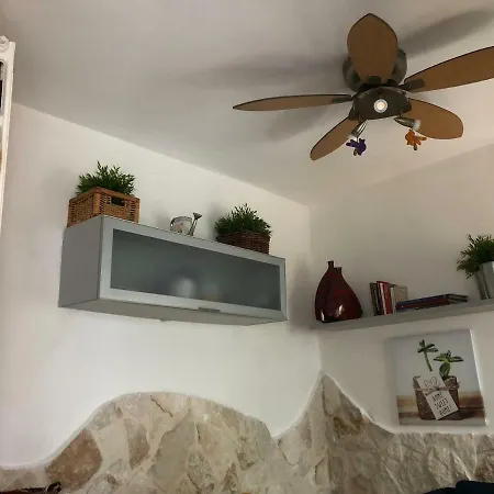 C.b.guesthouse Bari